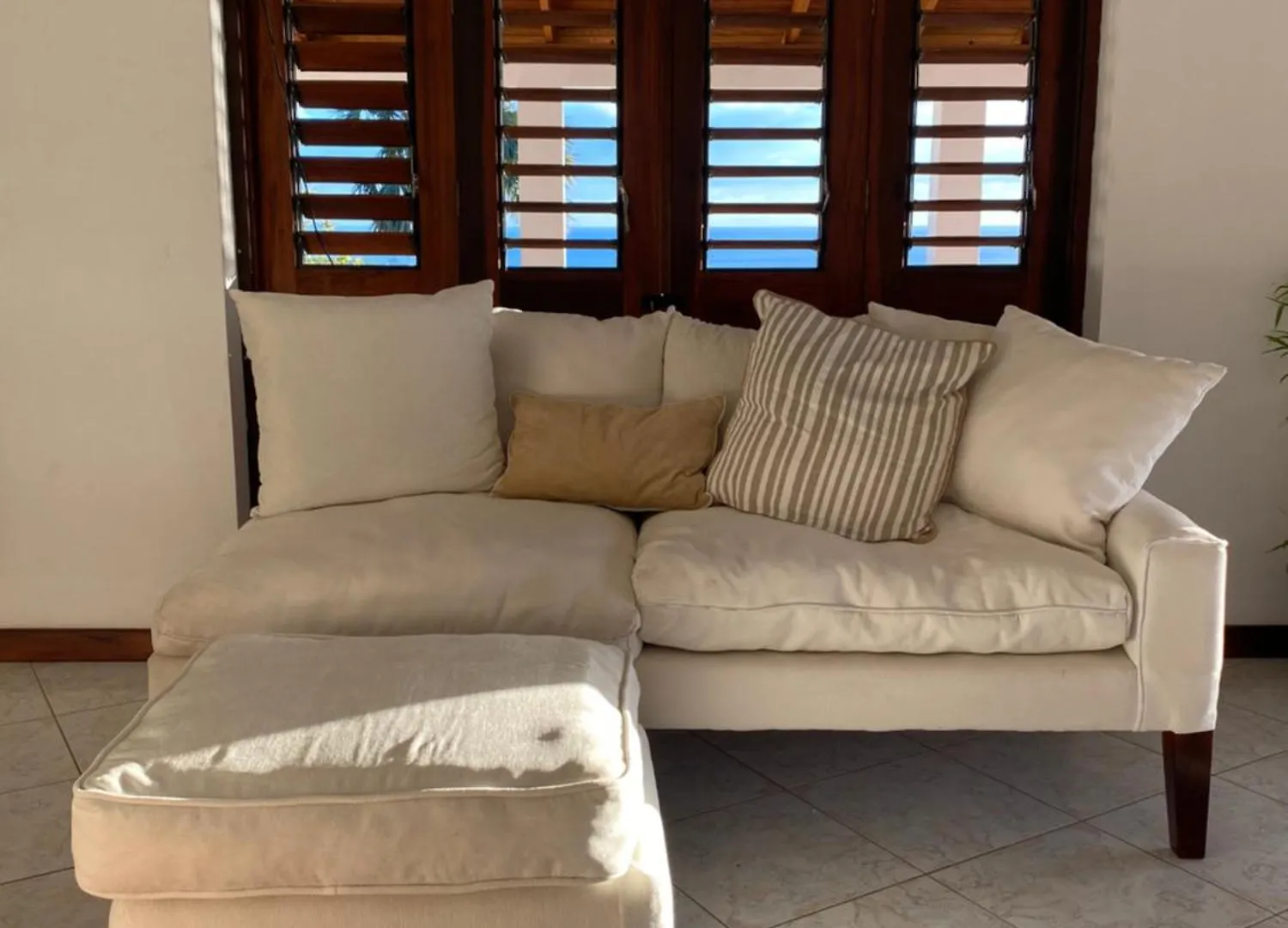 Ocean Breeze Retreat Villa Whitehouse